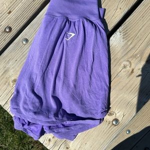 GYMSHARK VITAL SEAMLESS SIZE XXL DOUBLE LAYER SHORTS  (lavender color)